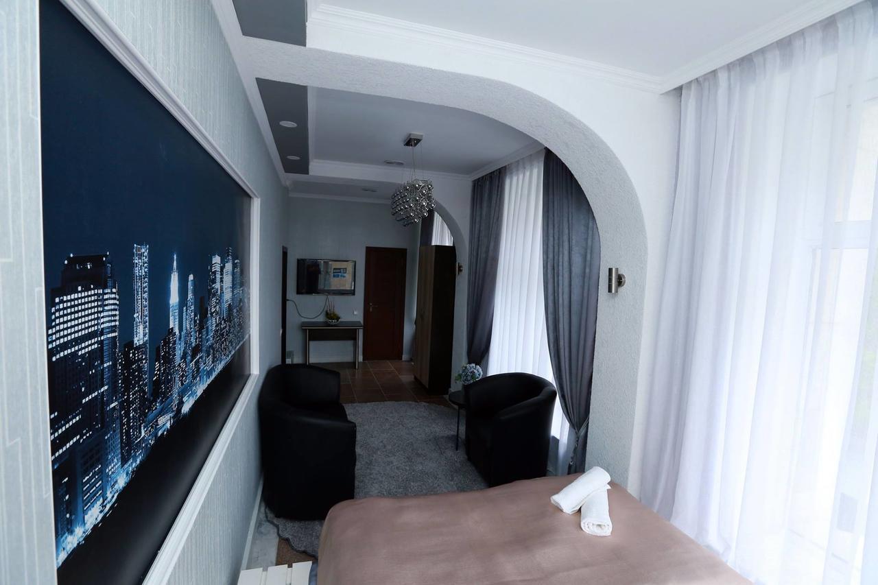 Hotel Avenue Bișkek Exterior foto
